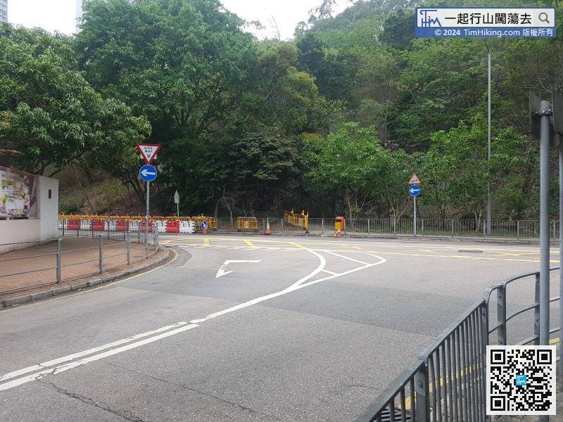The entrance is opposite Hang Hau Village Exit,