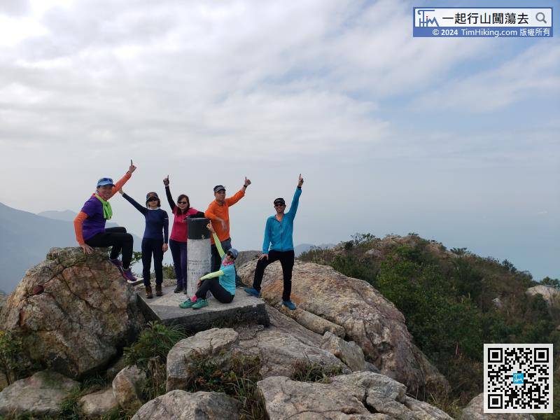 It is only 1.5km from Sze Shan to Middle Hill, and it will be there soon.