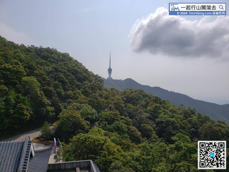 Continue to the direction of Shenzhen TV Tower.