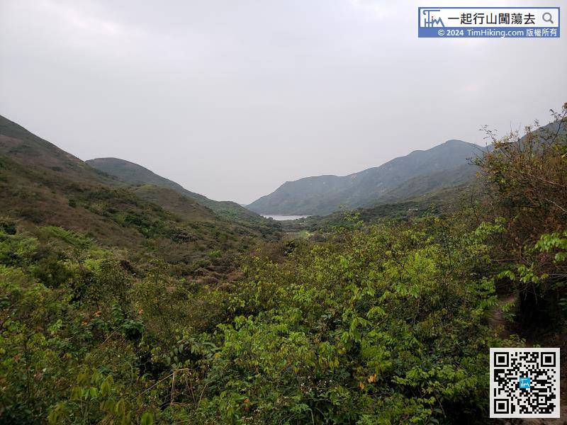 After a while, should be able to overlook the farmland of Yi O,