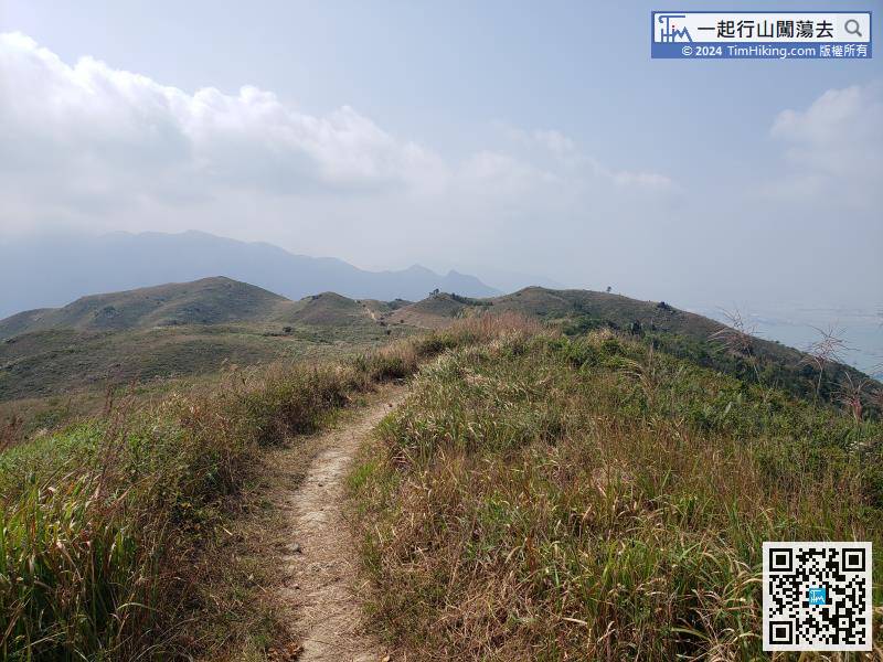 After a break, embark on the Lo Fu Tau Country Trail.
