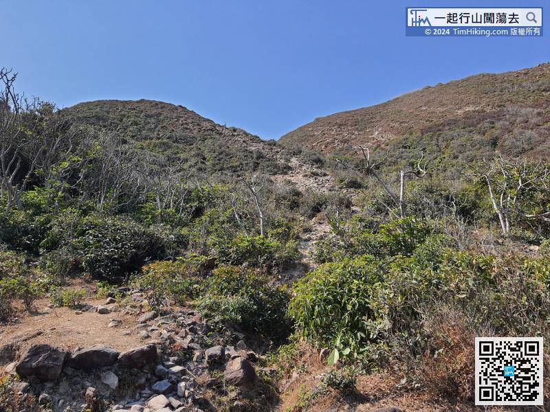 This barren trail is the best path to climb Pak Fu Shan.