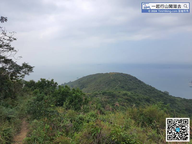 The bald hill on the opposite side is Tai O Viewing Point.