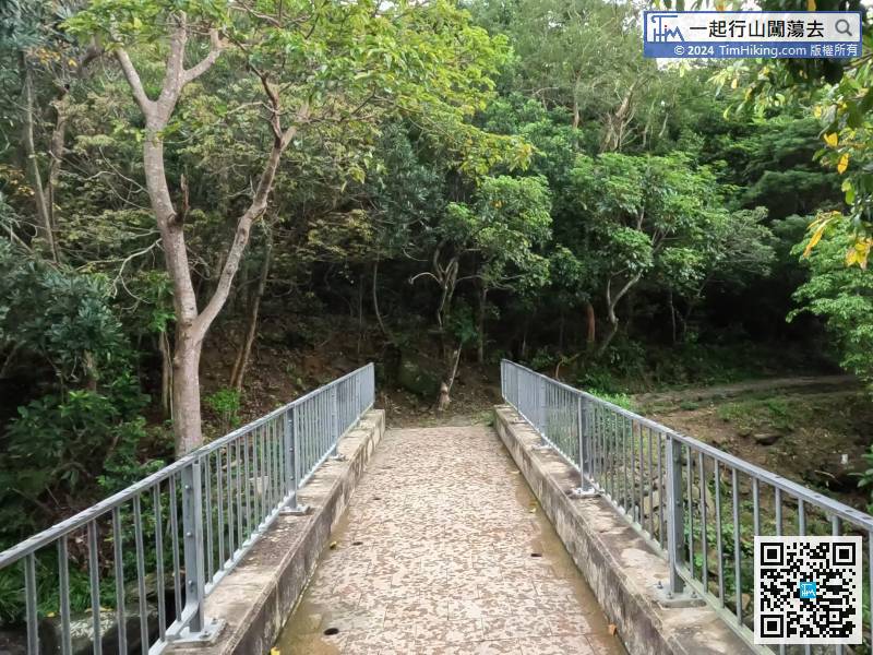 If returning to Tseung Kwan O, cross the Ching Ping Bridge again,