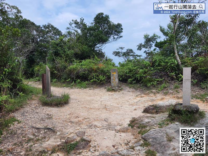 Soon, the Pak Sin Leng Nature Trail is connected, and the Wang Tsat Ancient Trail ends.