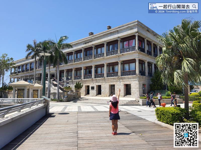 The route of Round Hong Kong Island (Section 3) starts from the Stanley Murray House,