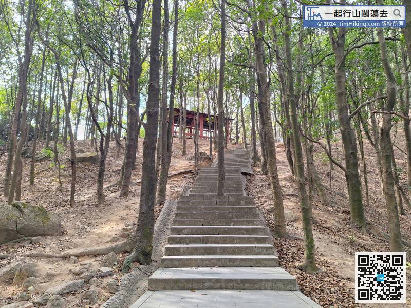 Unconsciously, after turning a few turns, we came to another point on the map called Chun Bamboo Pavilion,