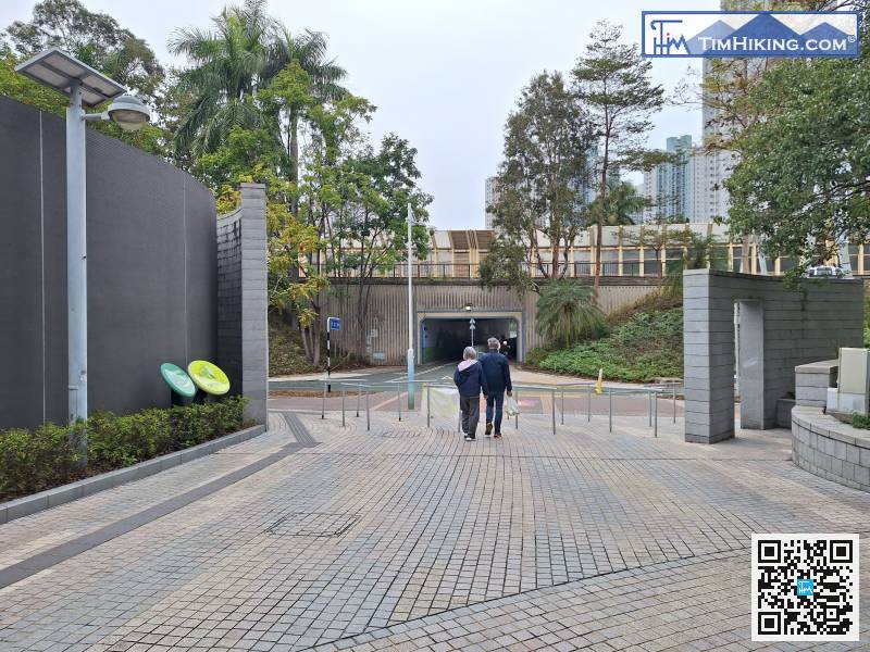 接下來，回到常寧遊樂場的入口，